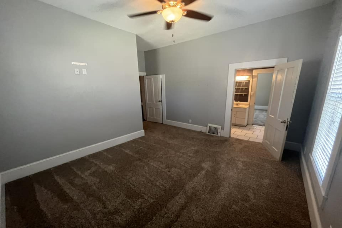 902 Denrock Avenue, Dalhart, Texas 79022, 4 Bedrooms Bedrooms, ,1.75 BathroomsBathrooms,Single Family Home,Sold Listings,Denrock Avenue,1105