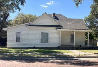 902 Denrock Avenue, Dalhart, Texas 79022, 4 Bedrooms Bedrooms, ,1.75 BathroomsBathrooms,Single Family Home,Sold Listings,Denrock Avenue,1105