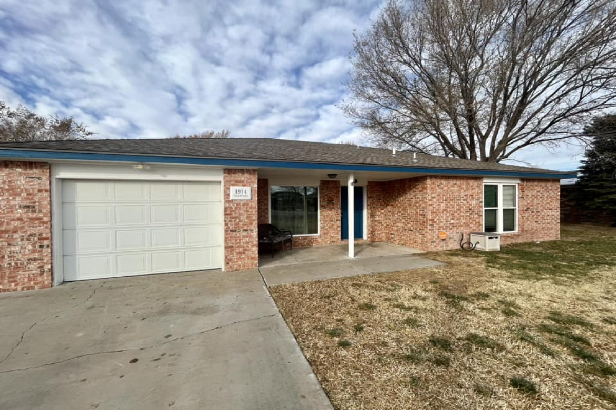 1914 Shawnee Trail, Dalhart, Texas 79022, 3 Bedrooms Bedrooms, ,2 BathroomsBathrooms,Single Family Home,Sold Listings,Shawnee Trail,1108