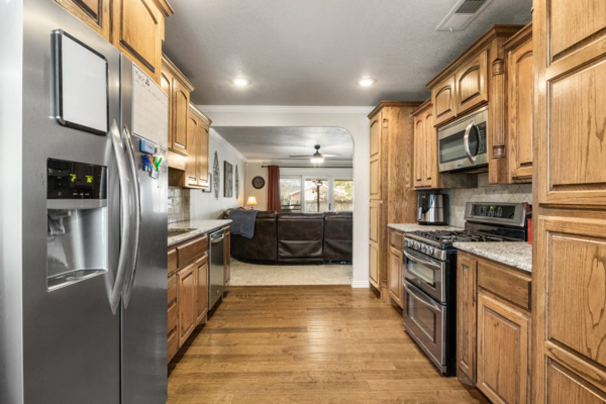 1405 Fox Ave, Dumas, Texas 79029, 2 Bedrooms Bedrooms, ,2 BathroomsBathrooms,Single Family Home,Sold Listings,Fox Ave,1119