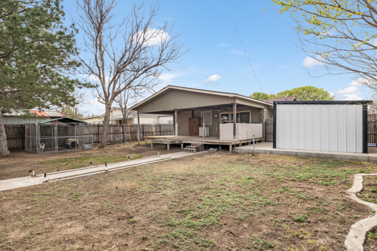 1405 Fox Ave, Dumas, Texas 79029, 2 Bedrooms Bedrooms, ,2 BathroomsBathrooms,Single Family Home,Sold Listings,Fox Ave,1119