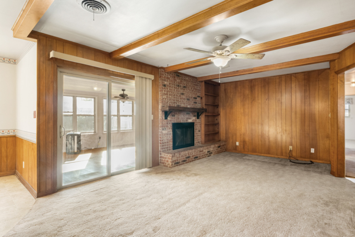 1809 Oak Ave, Dalhart, Texas 79022, 3 Bedrooms Bedrooms, ,1.75 BathroomsBathrooms,Single Family Home,Sold Listings,Oak Ave,1127