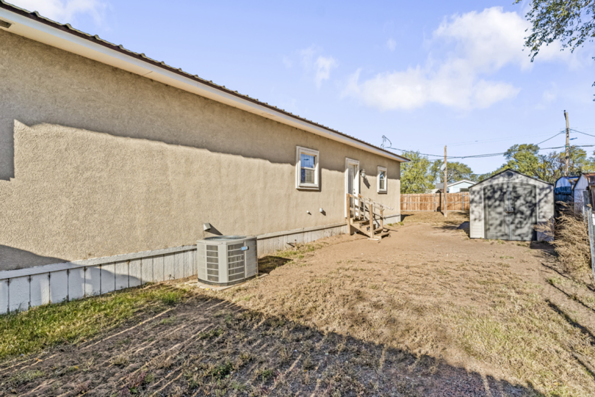 901 Trinidad St, Dalhart, Texas 79022, 3 Bedrooms Bedrooms, ,2 BathroomsBathrooms,Single Family Home,Sold Listings,Trinidad St,1135