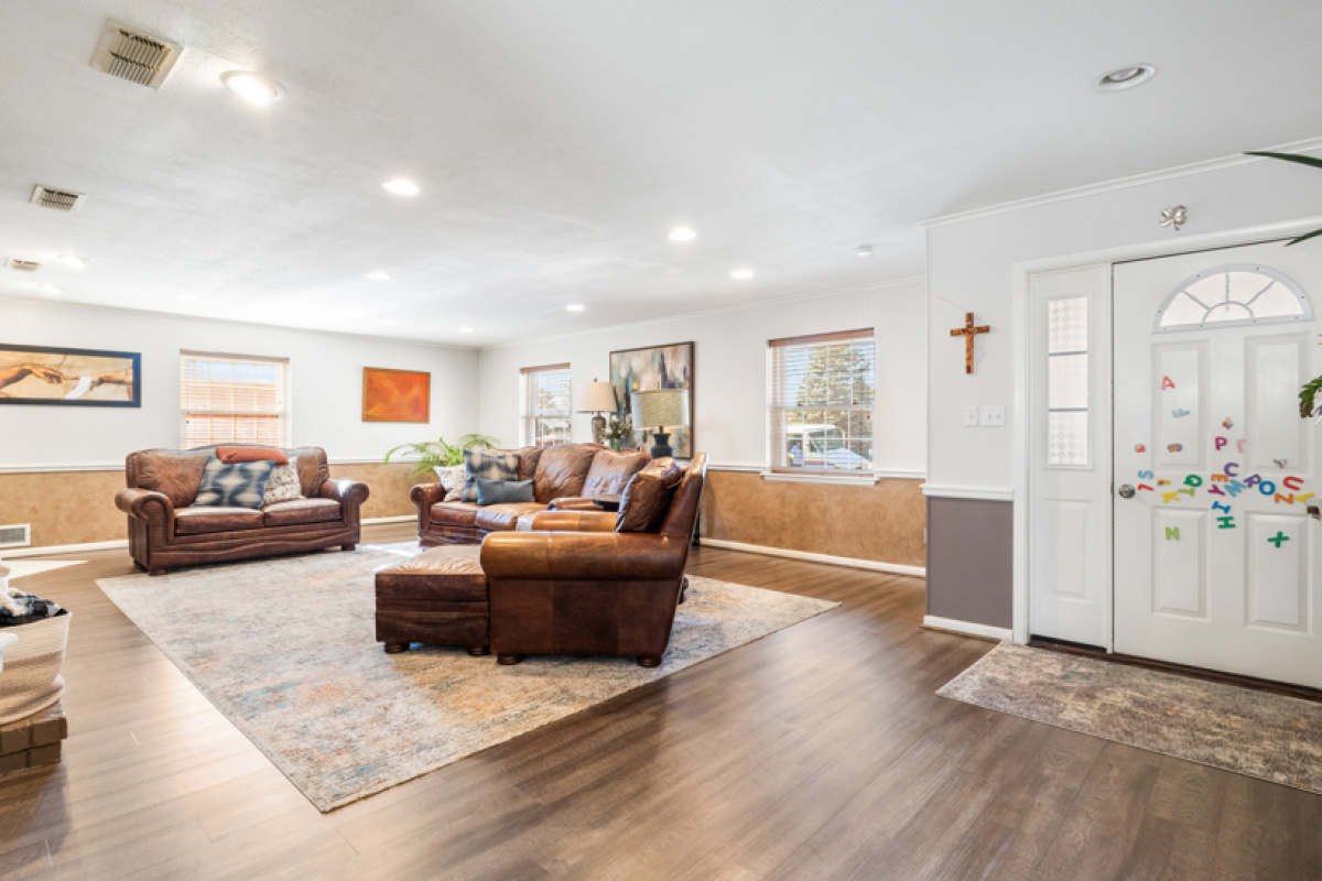 1901 Kiowa Trail, Dalhart, Texas 79022, 3 Bedrooms Bedrooms, ,1.75 BathroomsBathrooms,Single Family Home,Sold Listings,Kiowa Trail,1138