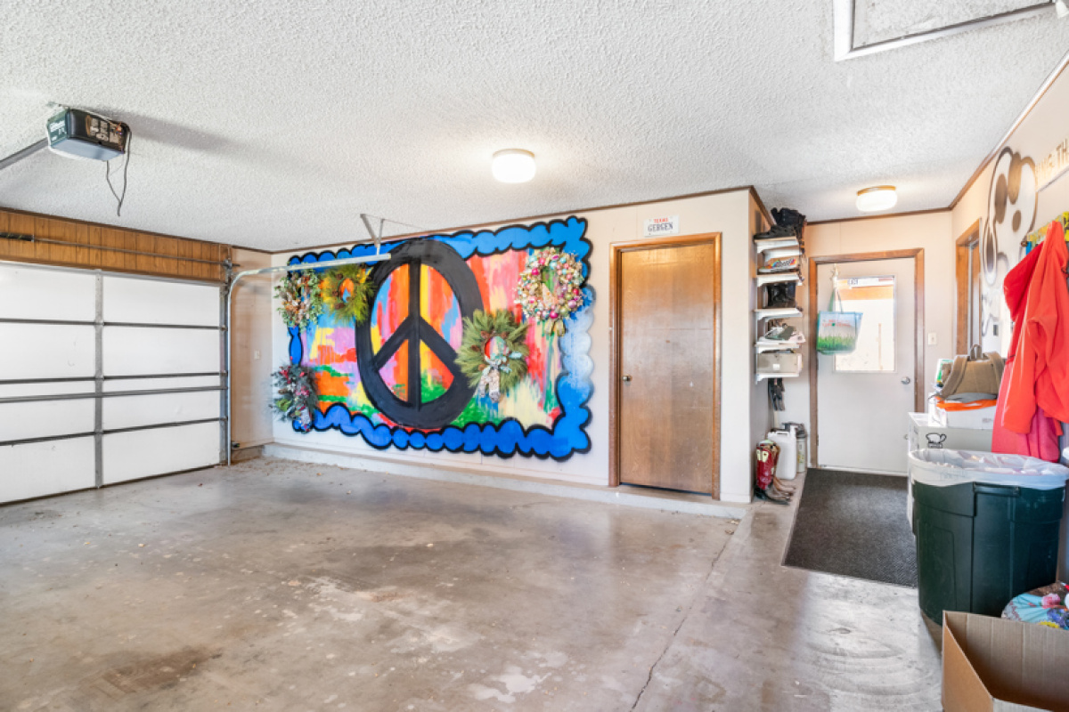 1901 Kiowa Trail, Dalhart, Texas 79022, 3 Bedrooms Bedrooms, ,1.75 BathroomsBathrooms,Single Family Home,Sold Listings,Kiowa Trail,1138