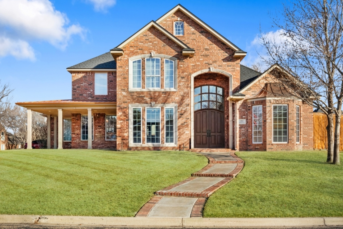 1913 Cheyenne Trail, Dalhart, Texas 79022, 4 Bedrooms Bedrooms, ,3 BathroomsBathrooms,Single Family Home,Active Listings,Cheyenne Trail,1144