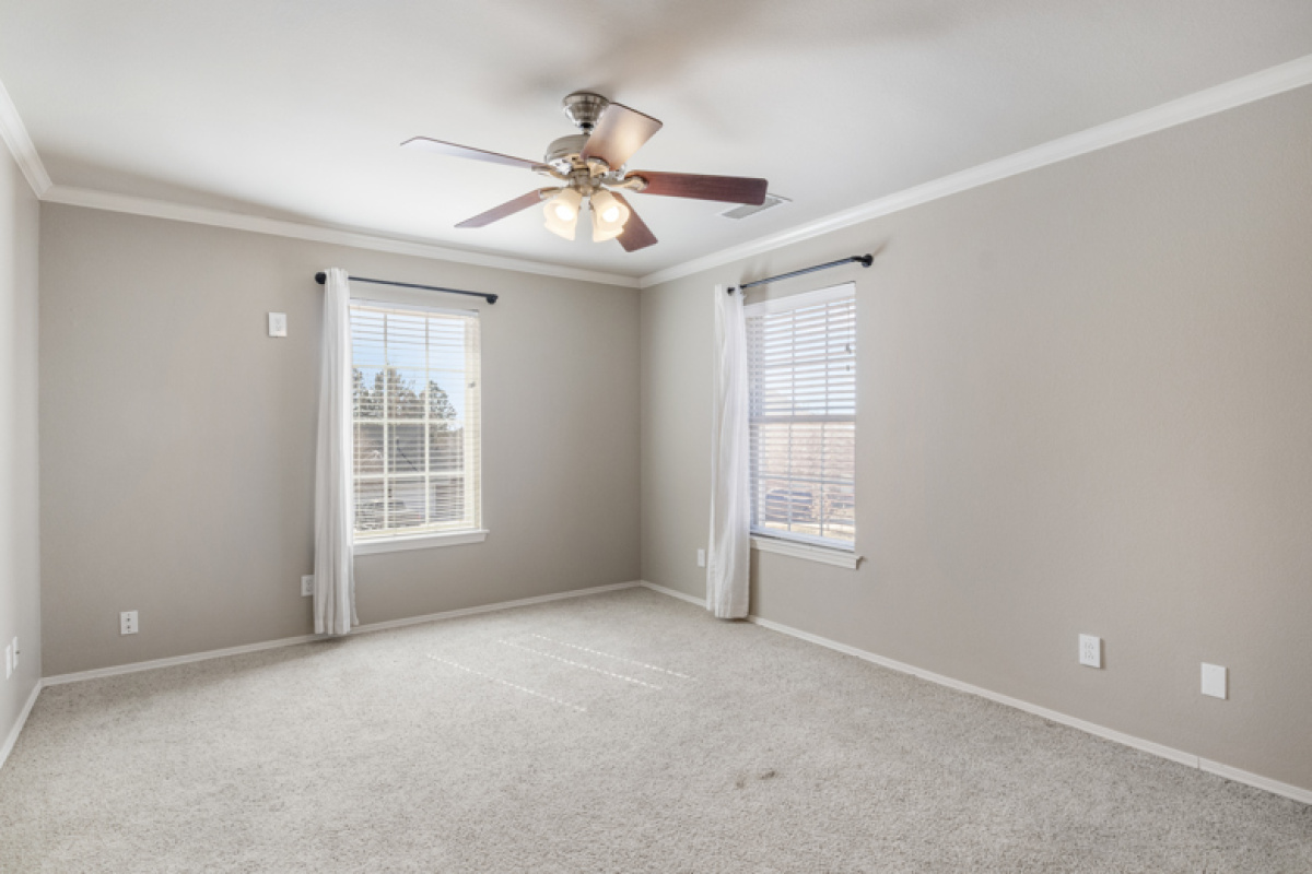 1913 Cheyenne Trail, Dalhart, Texas 79022, 4 Bedrooms Bedrooms, ,3 BathroomsBathrooms,Single Family Home,Active Listings,Cheyenne Trail,1144