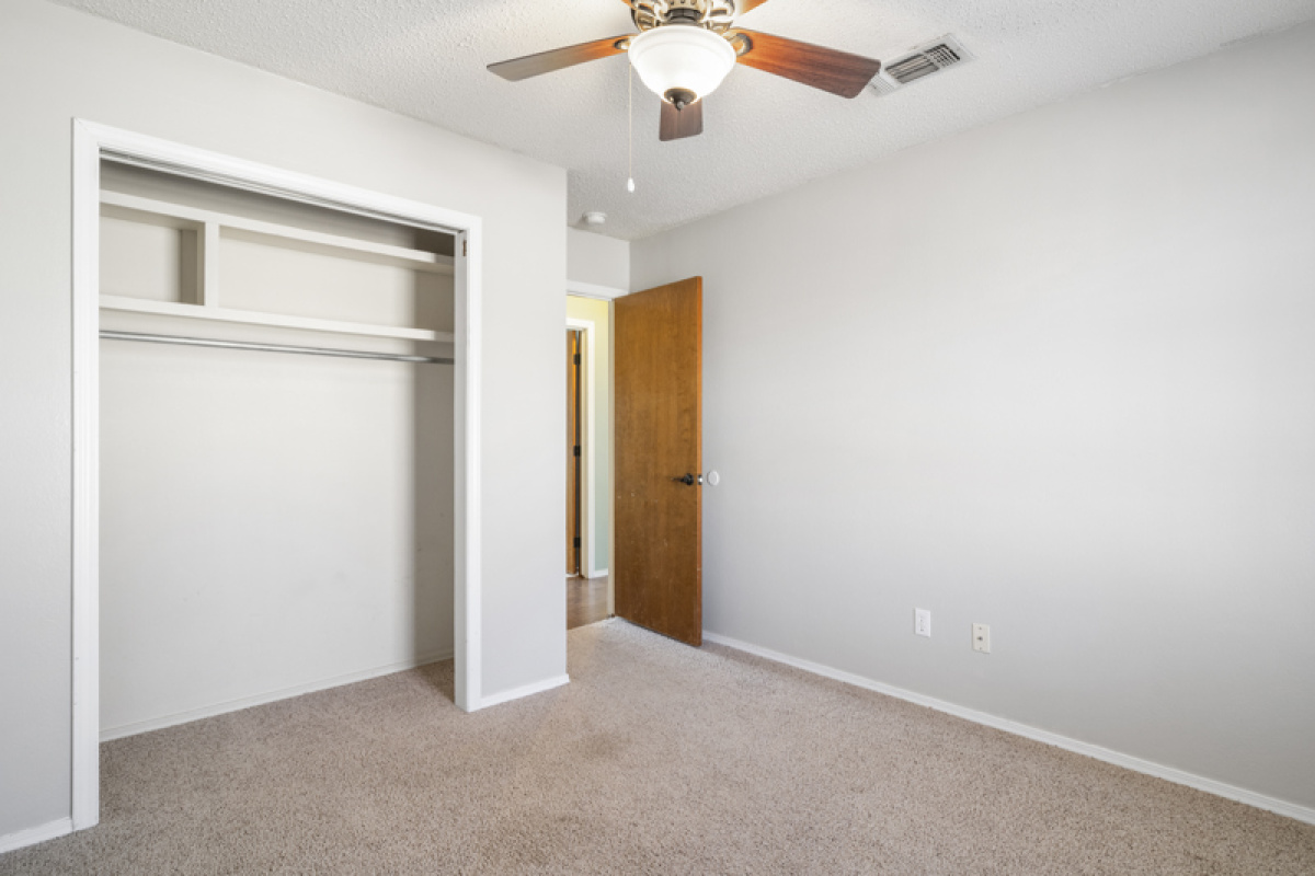 1908 Shawnee Trail, Dalhart, Texas 79022, 3 Bedrooms Bedrooms, ,1 BathroomBathrooms,Single Family Home,Sold Listings,Shawnee Trail,1148