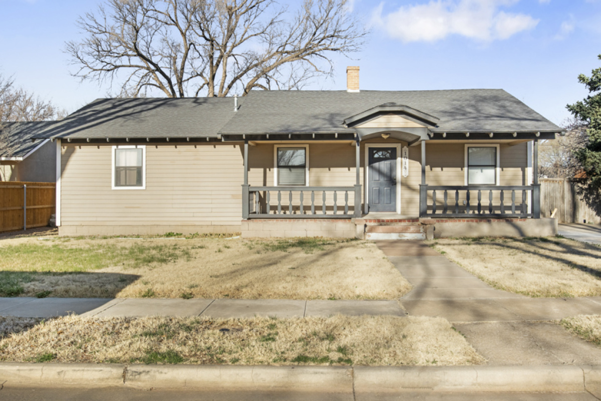 1014 Keeler Ave, Dalhart, Texas 79022, 3 Bedrooms Bedrooms, ,2 BathroomsBathrooms,Single Family Home,Active Listings,Keeler Ave,1151