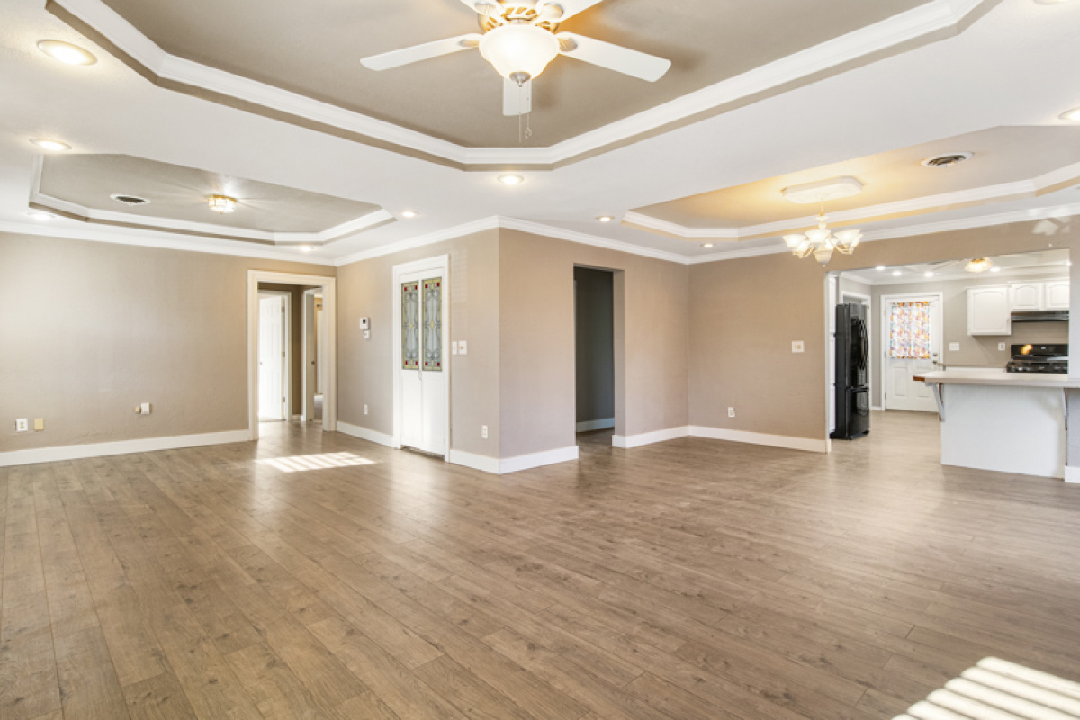 1014 Keeler Ave, Dalhart, Texas 79022, 3 Bedrooms Bedrooms, ,2 BathroomsBathrooms,Single Family Home,Active Listings,Keeler Ave,1151