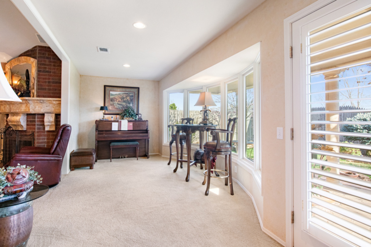 1918 Cheyenne Trail, Dalhart, Texas 79022, 3 Bedrooms Bedrooms, ,2.5 BathroomsBathrooms,Single Family Home,Active Listings,Cheyenne Trail,1153