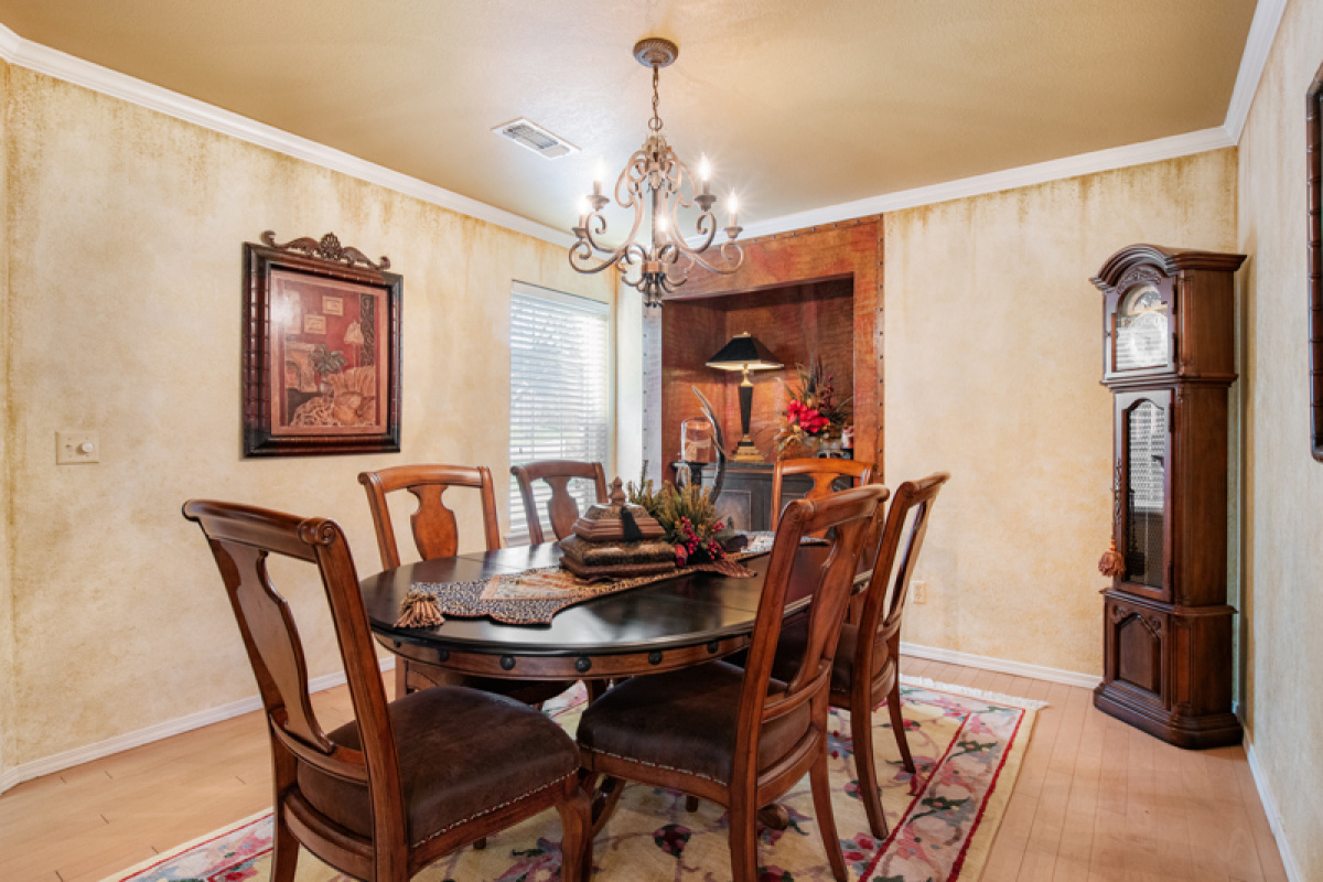 1918 Cheyenne Trail, Dalhart, Texas 79022, 3 Bedrooms Bedrooms, ,2.5 BathroomsBathrooms,Single Family Home,Active Listings,Cheyenne Trail,1153