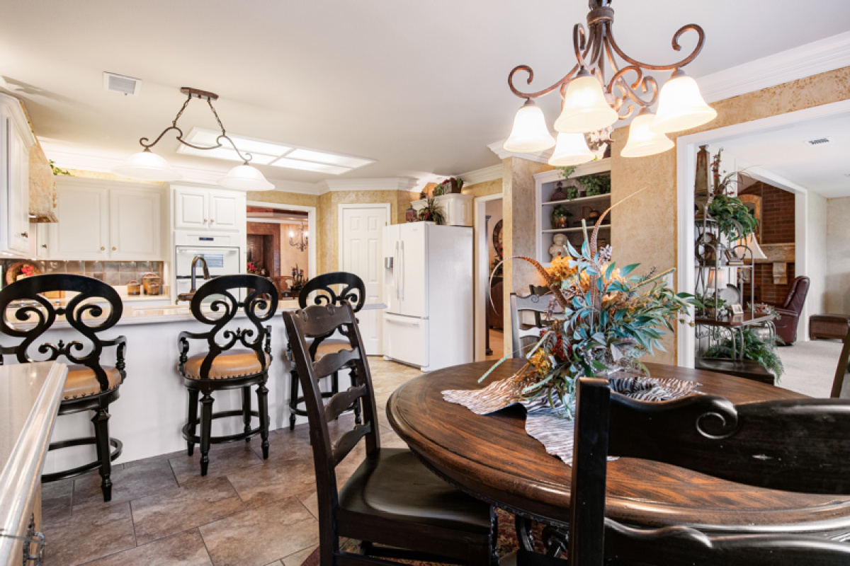 1918 Cheyenne Trail, Dalhart, Texas 79022, 3 Bedrooms Bedrooms, ,2.5 BathroomsBathrooms,Single Family Home,Active Listings,Cheyenne Trail,1153