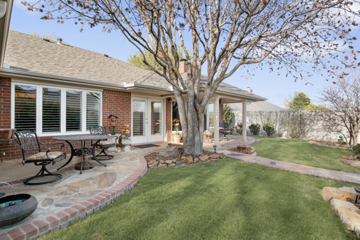 1918 Cheyenne Trail, Dalhart, Texas 79022, 3 Bedrooms Bedrooms, ,2.5 BathroomsBathrooms,Single Family Home,Active Listings,Cheyenne Trail,1153
