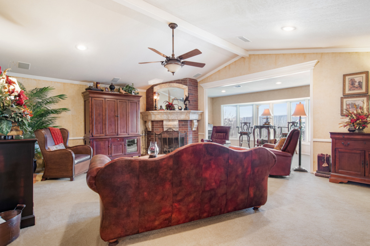 1918 Cheyenne Trail, Dalhart, Texas 79022, 3 Bedrooms Bedrooms, ,2.5 BathroomsBathrooms,Single Family Home,Active Listings,Cheyenne Trail,1153