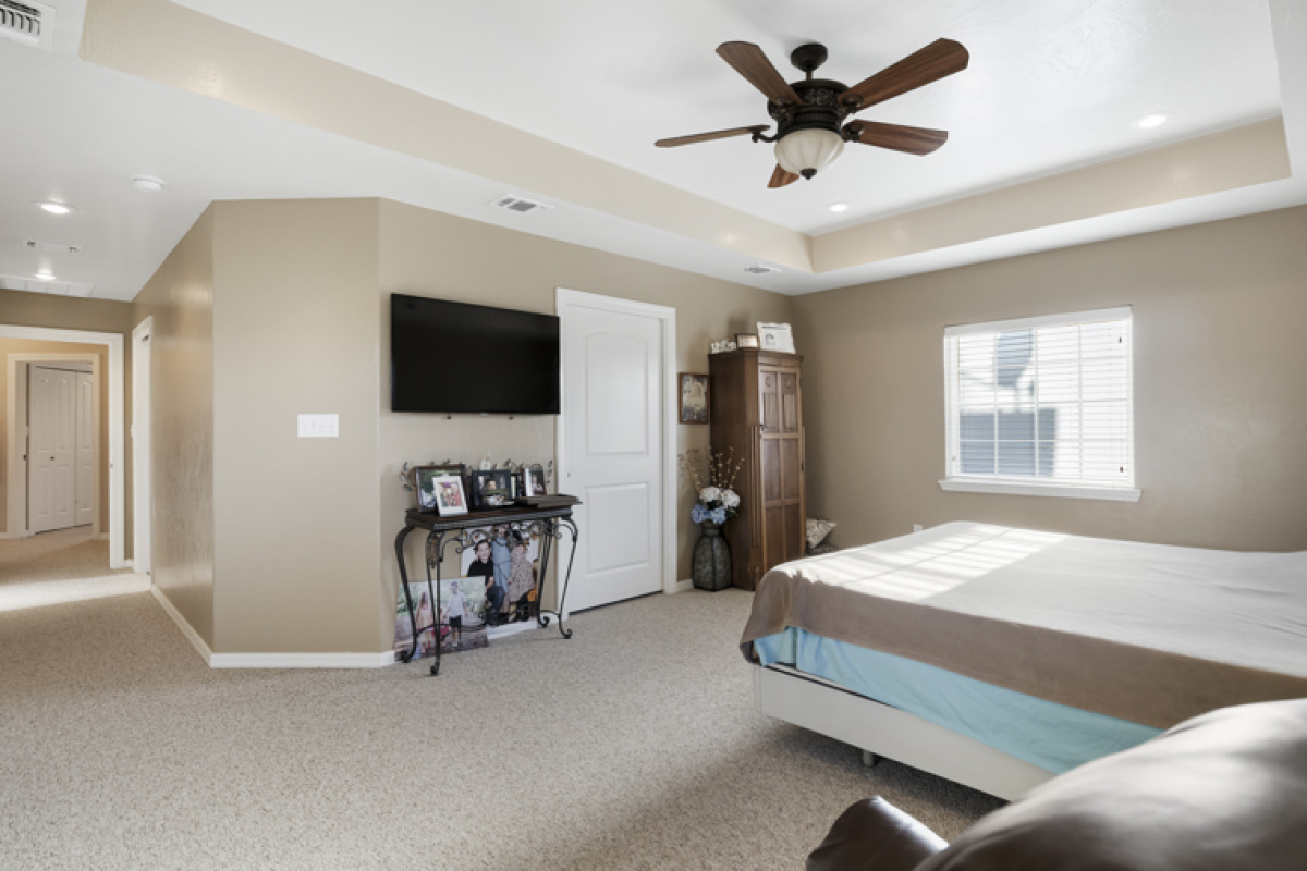 1703 E 1st St, Dalhart, Texas 79022, 2 Bedrooms Bedrooms, ,2.5 BathroomsBathrooms,Single Family Home,Active Listings,E 1st St,1154