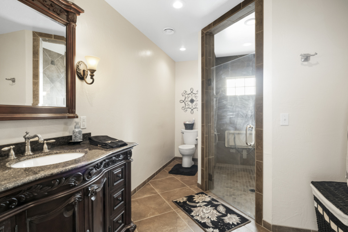 1703 E 1st St, Dalhart, Texas 79022, 2 Bedrooms Bedrooms, ,2.5 BathroomsBathrooms,Single Family Home,Active Listings,E 1st St,1154