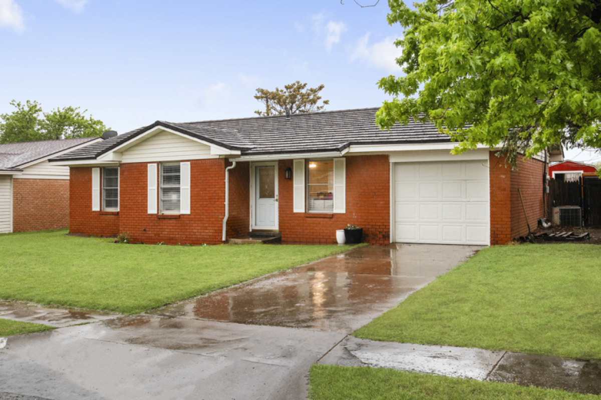 1608 Peach Ave, Dalhart, Texas 79022, 3 Bedrooms Bedrooms, ,1 BathroomBathrooms,Single Family Home,Active Listings,Peach Ave,1155