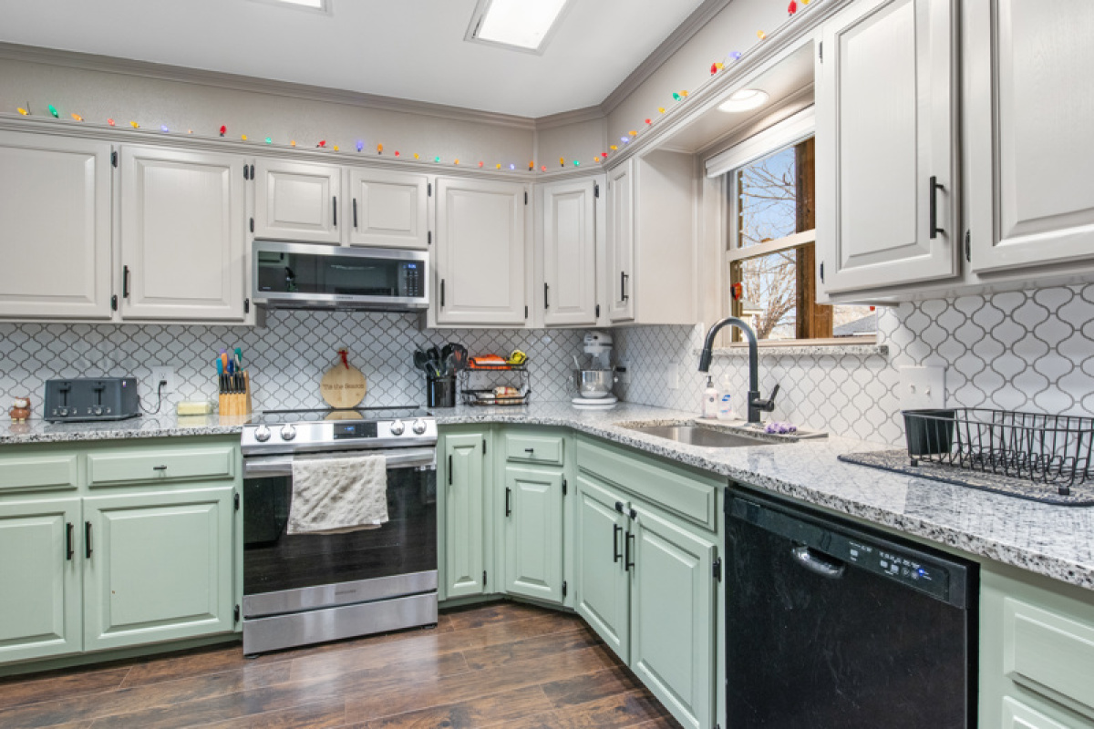 1907 Navajo Trail, Dalhart, Texas 79022, 4 Bedrooms Bedrooms, ,2 BathroomsBathrooms,Single Family Home,Active Listings,Navajo Trail,1158