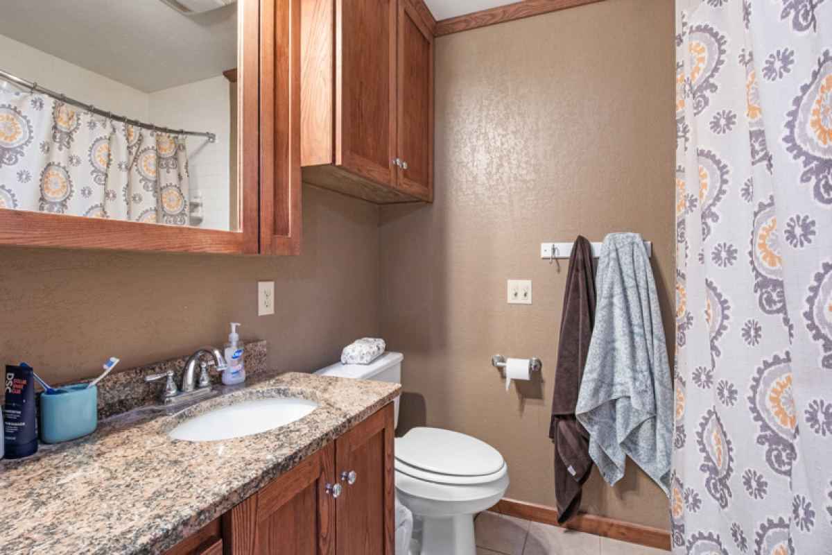 1907 Navajo Trail, Dalhart, Texas 79022, 4 Bedrooms Bedrooms, ,2 BathroomsBathrooms,Single Family Home,Active Listings,Navajo Trail,1158