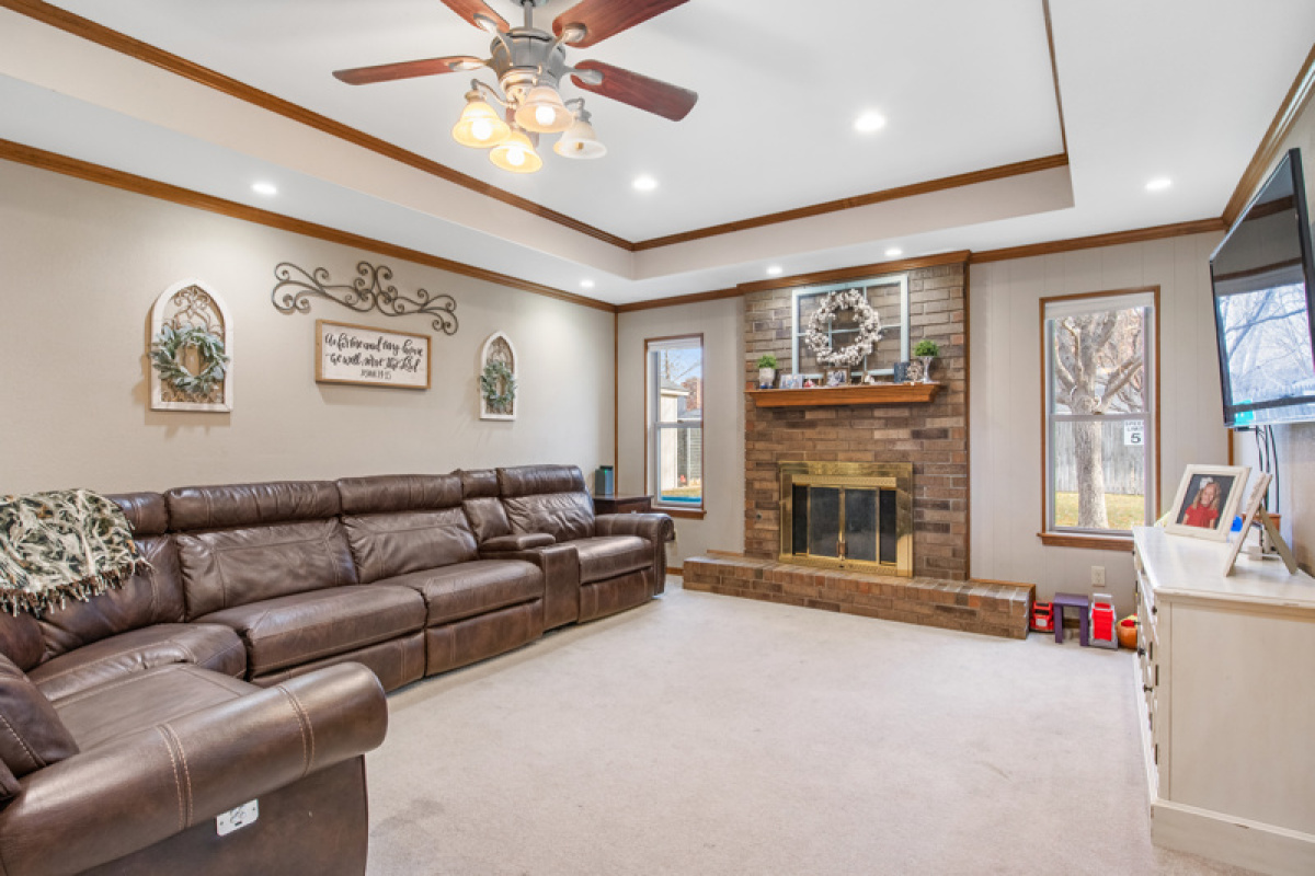 1907 Navajo Trail, Dalhart, Texas 79022, 4 Bedrooms Bedrooms, ,2 BathroomsBathrooms,Single Family Home,Active Listings,Navajo Trail,1158