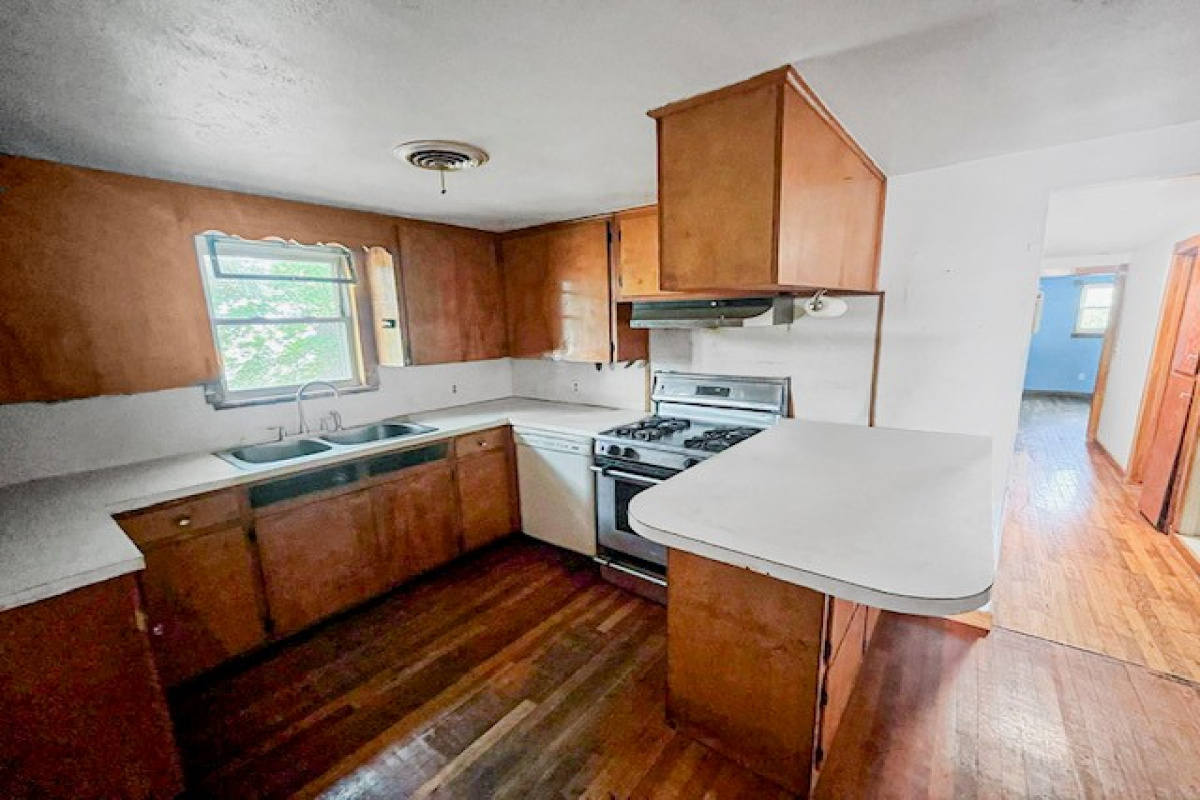 819 Avenue N, Sunray, Texas 79086, 3 Bedrooms Bedrooms, ,1 BathroomBathrooms,Single Family Home,Active Listings,Avenue N,1165