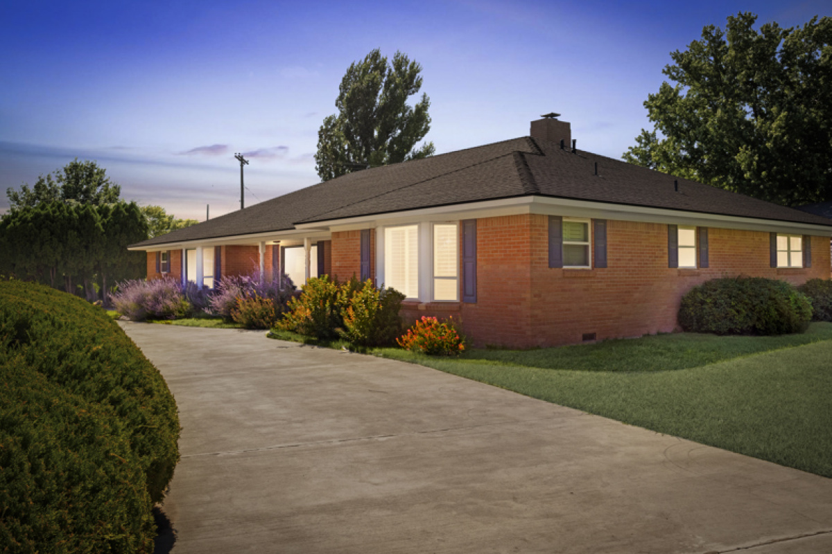 1218 Prairie Drive, Dalhart, Texas 79022, 3 Bedrooms Bedrooms, ,3 BathroomsBathrooms,Single Family Home,Active Listings,Prairie Drive,1166