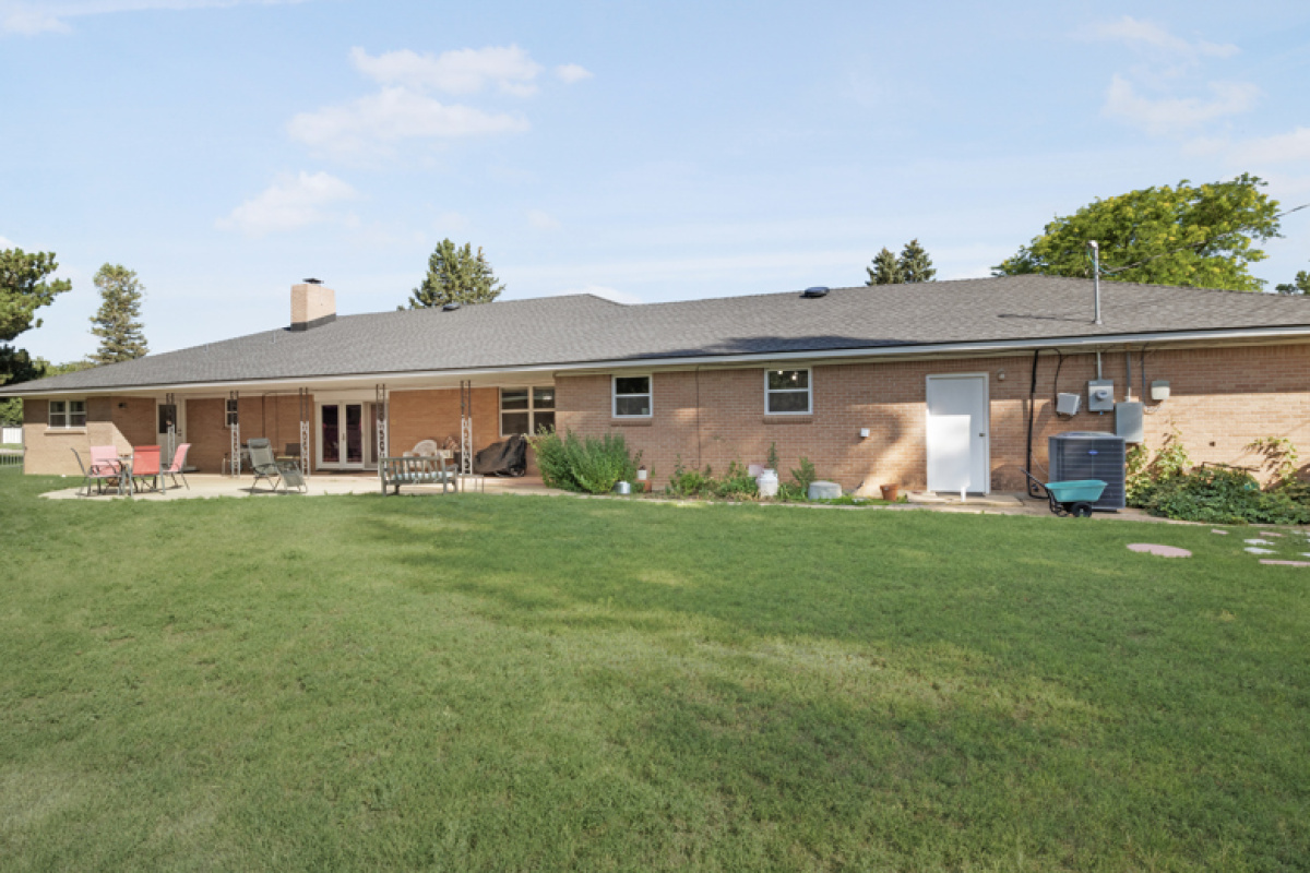 1218 Prairie Drive, Dalhart, Texas 79022, 3 Bedrooms Bedrooms, ,3 BathroomsBathrooms,Single Family Home,Active Listings,Prairie Drive,1166