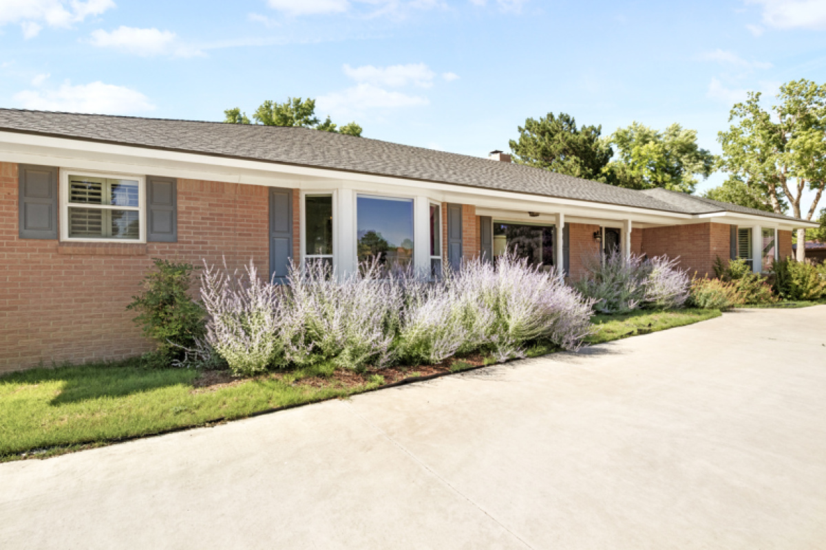 1218 Prairie Drive, Dalhart, Texas 79022, 3 Bedrooms Bedrooms, ,3 BathroomsBathrooms,Single Family Home,Active Listings,Prairie Drive,1166