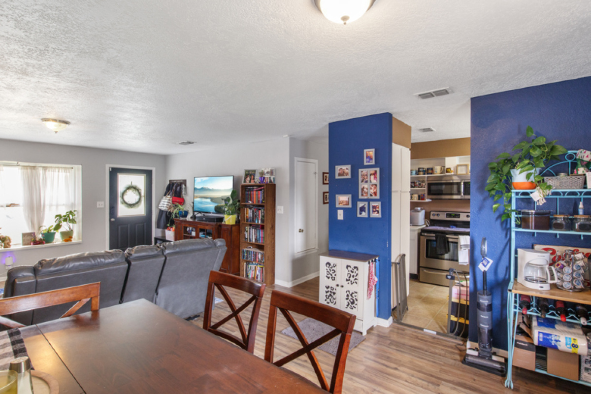 605 Coffee Place, Dalhart, Texas 79022, 3 Bedrooms Bedrooms, ,2 BathroomsBathrooms,Single Family Home,Active Listings,Coffee Place,1167