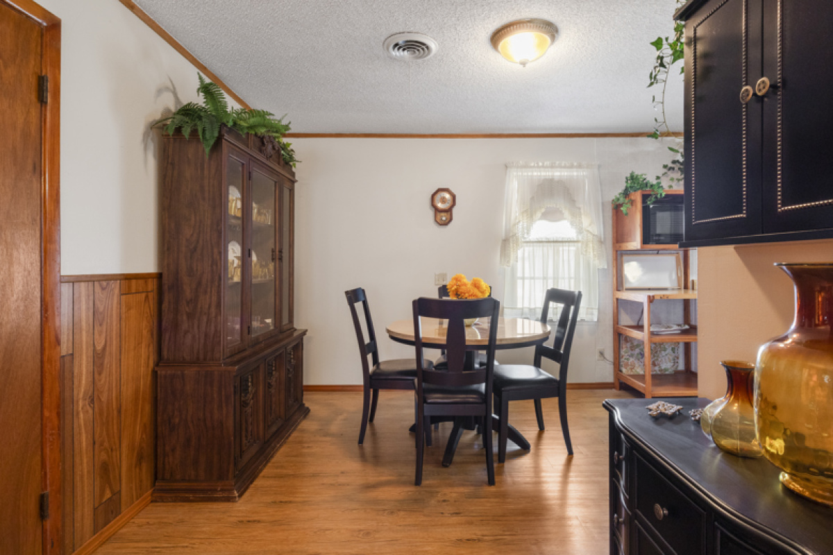 107 Ave A, Dalhart, Texas 79022, 3 Bedrooms Bedrooms, ,1 BathroomBathrooms,Single Family Home,Active Listings,Ave A,1168