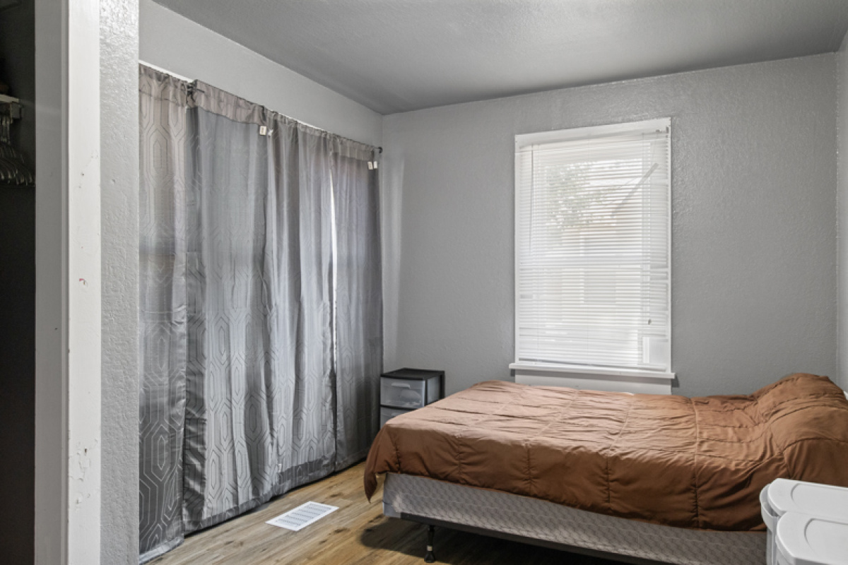 914 Conlen, Dalhart, Texas 79022, 2 Bedrooms Bedrooms, ,1 BathroomBathrooms,Single Family Home,Active Listings,Conlen,1172