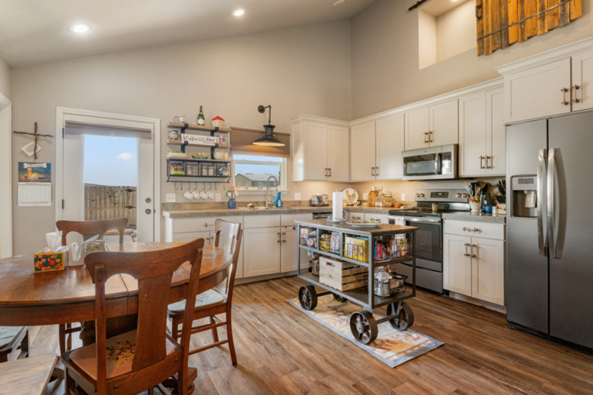 1801 Tumbleweed Trail, Dalhart, Texas 79022, 2 Bedrooms Bedrooms, ,1 BathroomBathrooms,Single Family Home,Active Listings,Tumbleweed Trail,1173