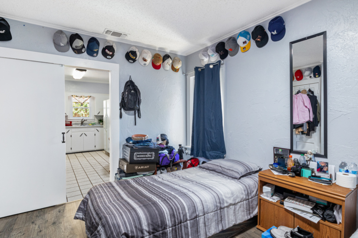 1017 Keeler Ave, Dalhart, Texas 79022, 2 Bedrooms Bedrooms, ,1 BathroomBathrooms,Single Family Home,Active Listings,Keeler Ave,1174