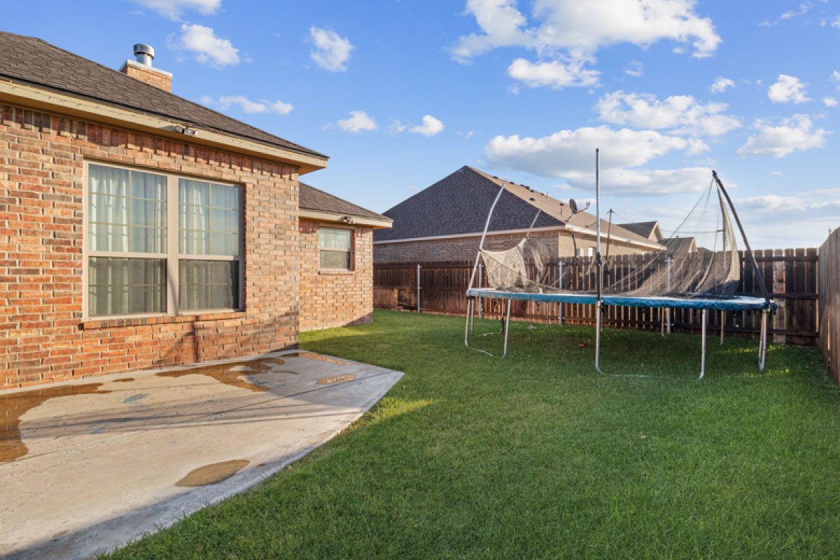 1713 Tumbleweed Trail, Dalhart, Texas 79022, 3 Bedrooms Bedrooms, ,2 BathroomsBathrooms,Single Family Home,Active Listings,Tumbleweed Trail,1177