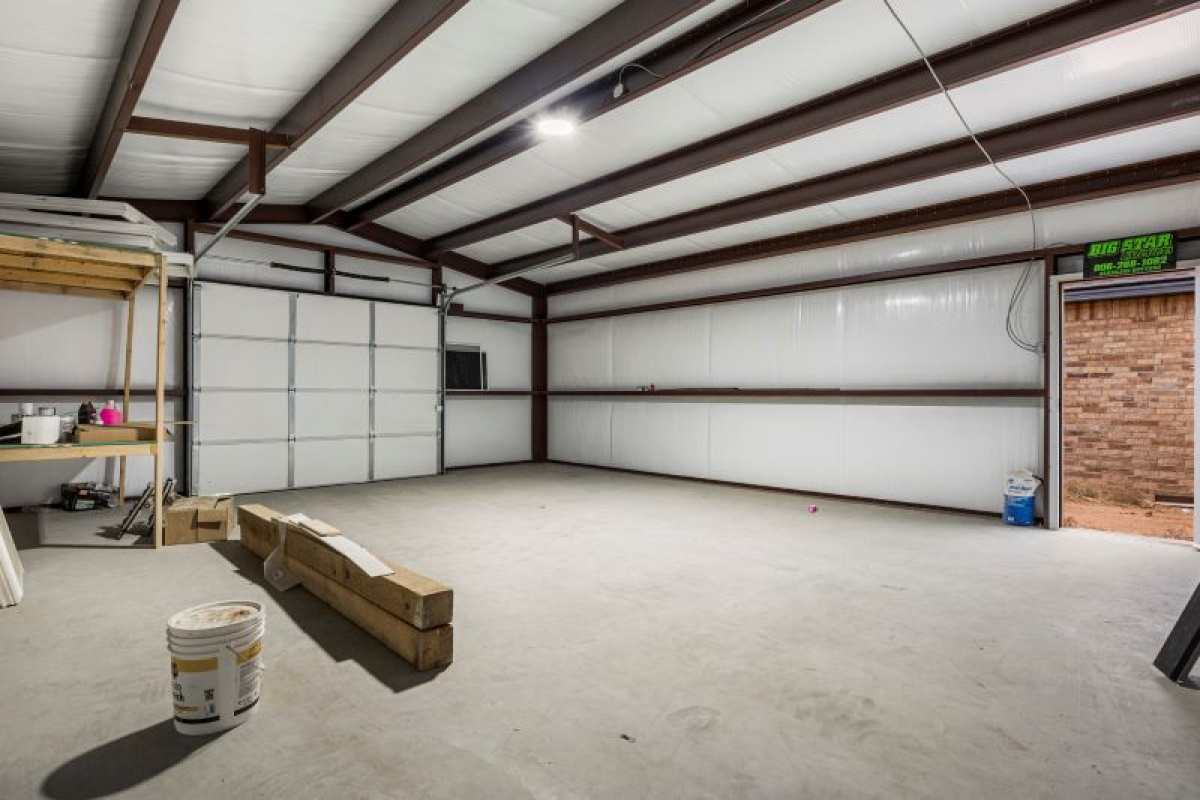 1818 Cactus Flower, Dalhart, Texas 79022, 3 Bedrooms Bedrooms, ,2 BathroomsBathrooms,Single Family Home,Active Listings,Cactus Flower,1179