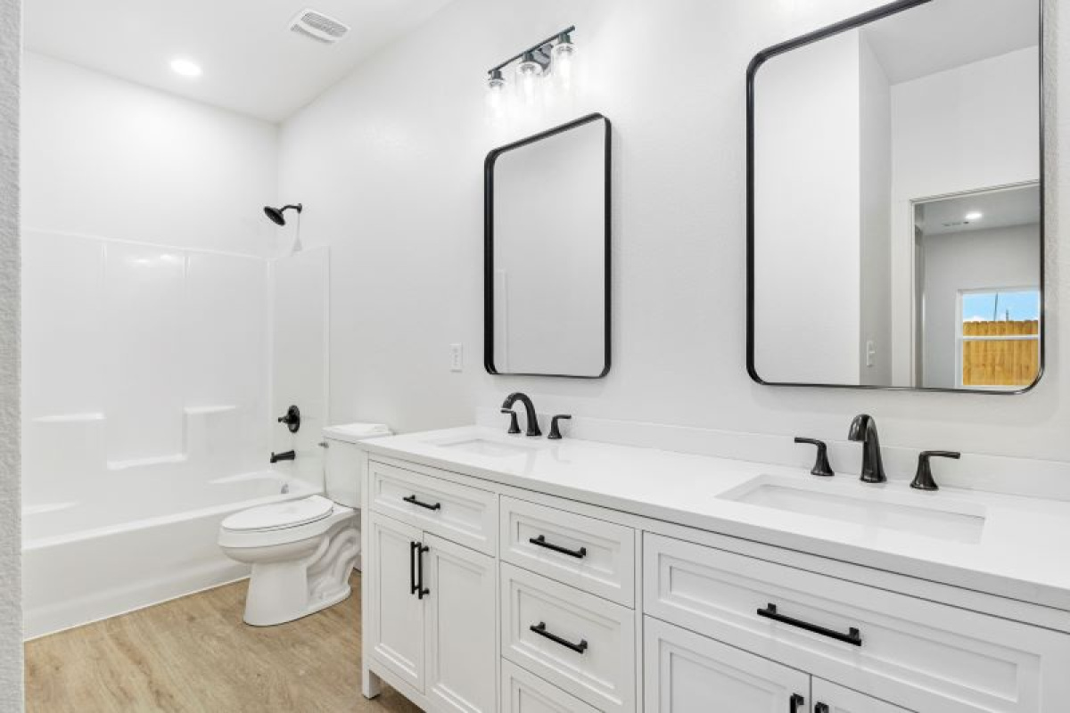 1818 Cactus Flower, Dalhart, Texas 79022, 3 Bedrooms Bedrooms, ,2 BathroomsBathrooms,Single Family Home,Active Listings,Cactus Flower,1179