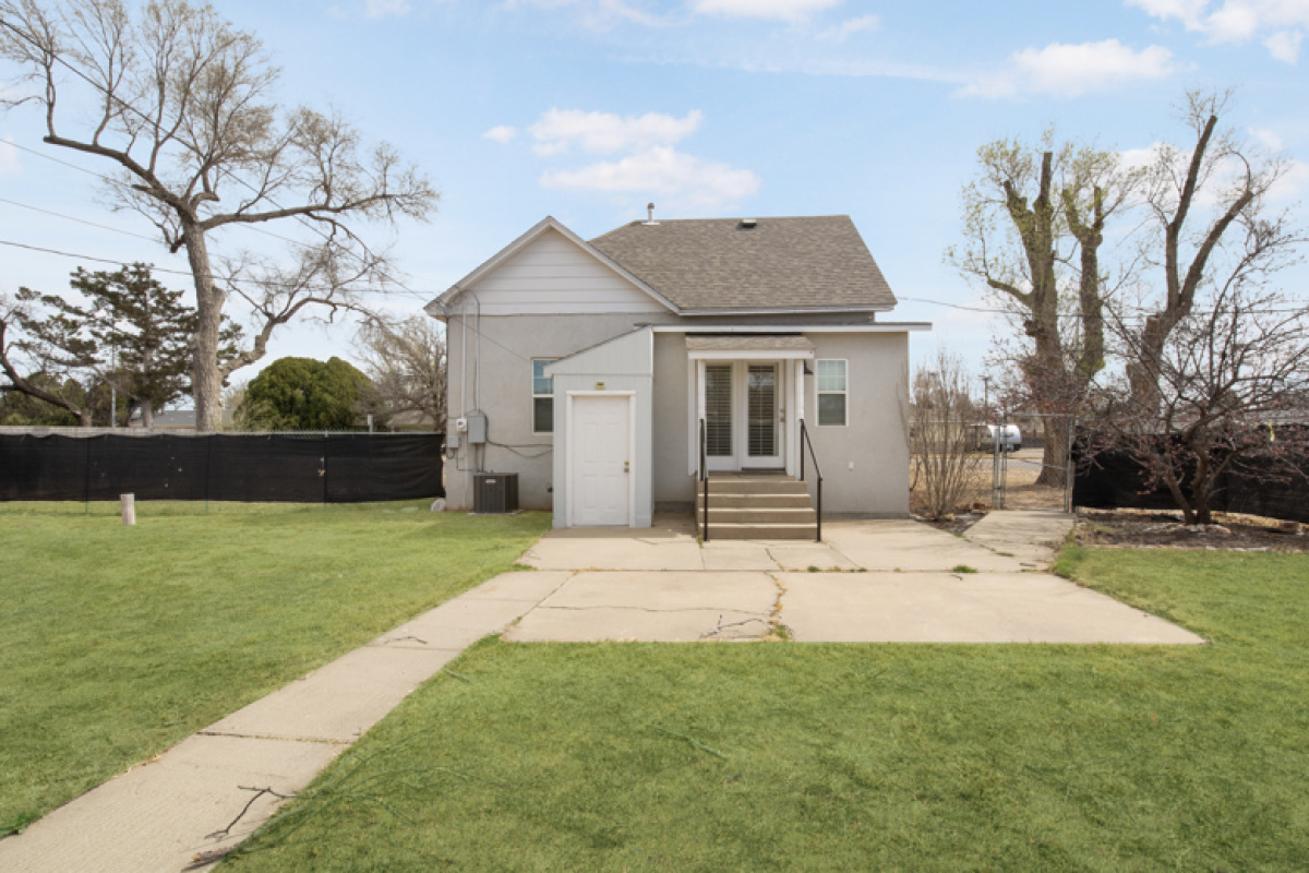 1012 Tennessee Blvd, Dalhart, Texas 79022, 2 Bedrooms Bedrooms, ,1 BathroomBathrooms,Single Family Home,Active Listings,Tennessee Blvd,1180