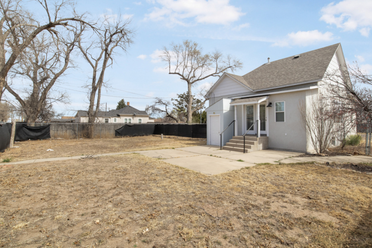 1012 Tennessee Blvd, Dalhart, Texas 79022, 2 Bedrooms Bedrooms, ,1 BathroomBathrooms,Single Family Home,Active Listings,Tennessee Blvd,1180