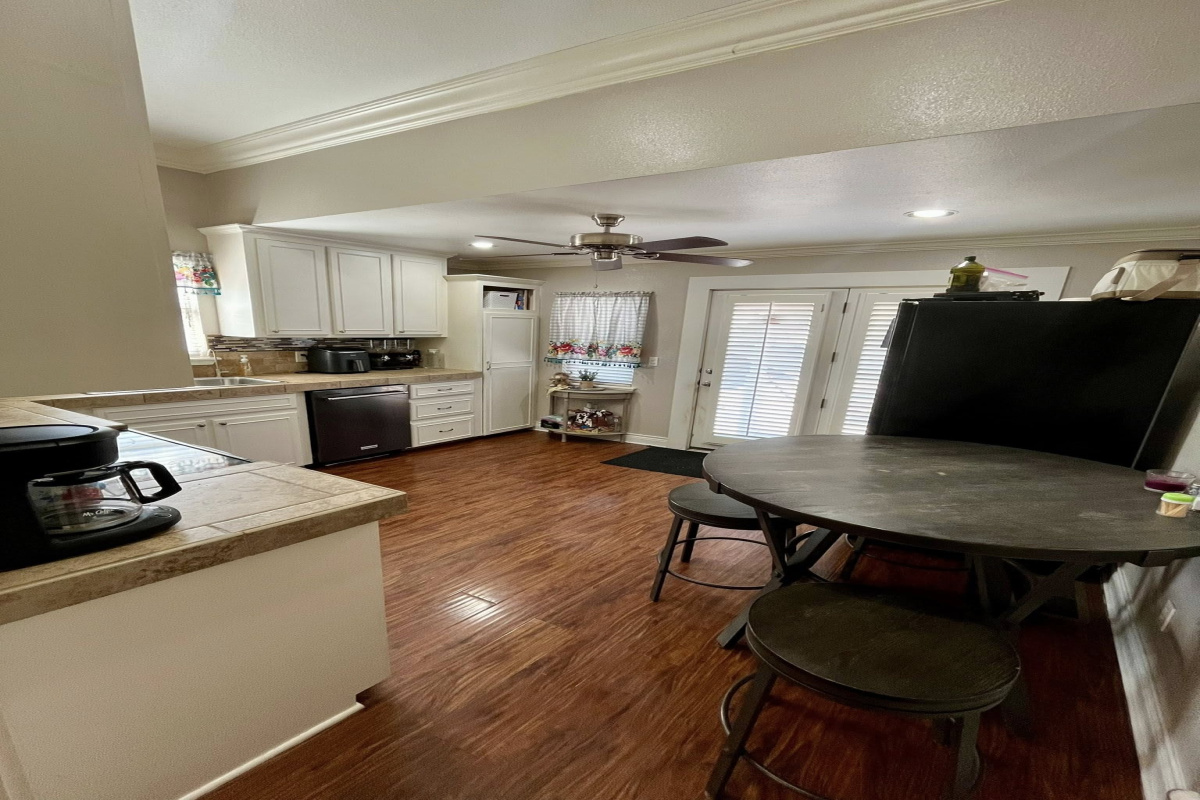 1012 Tennessee Blvd, Dalhart, Texas 79022, 2 Bedrooms Bedrooms, ,1 BathroomBathrooms,Single Family Home,Active Listings,Tennessee Blvd,1180