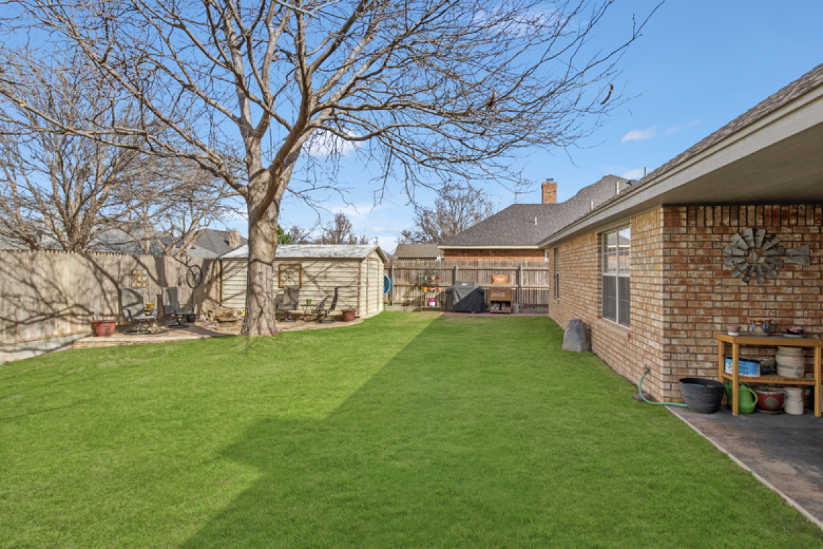 1912 Cherokee Trail, Dalhart, Texas 79022, 3 Bedrooms Bedrooms, ,2 BathroomsBathrooms,Single Family Home,Active Listings,Cherokee Trail,1186