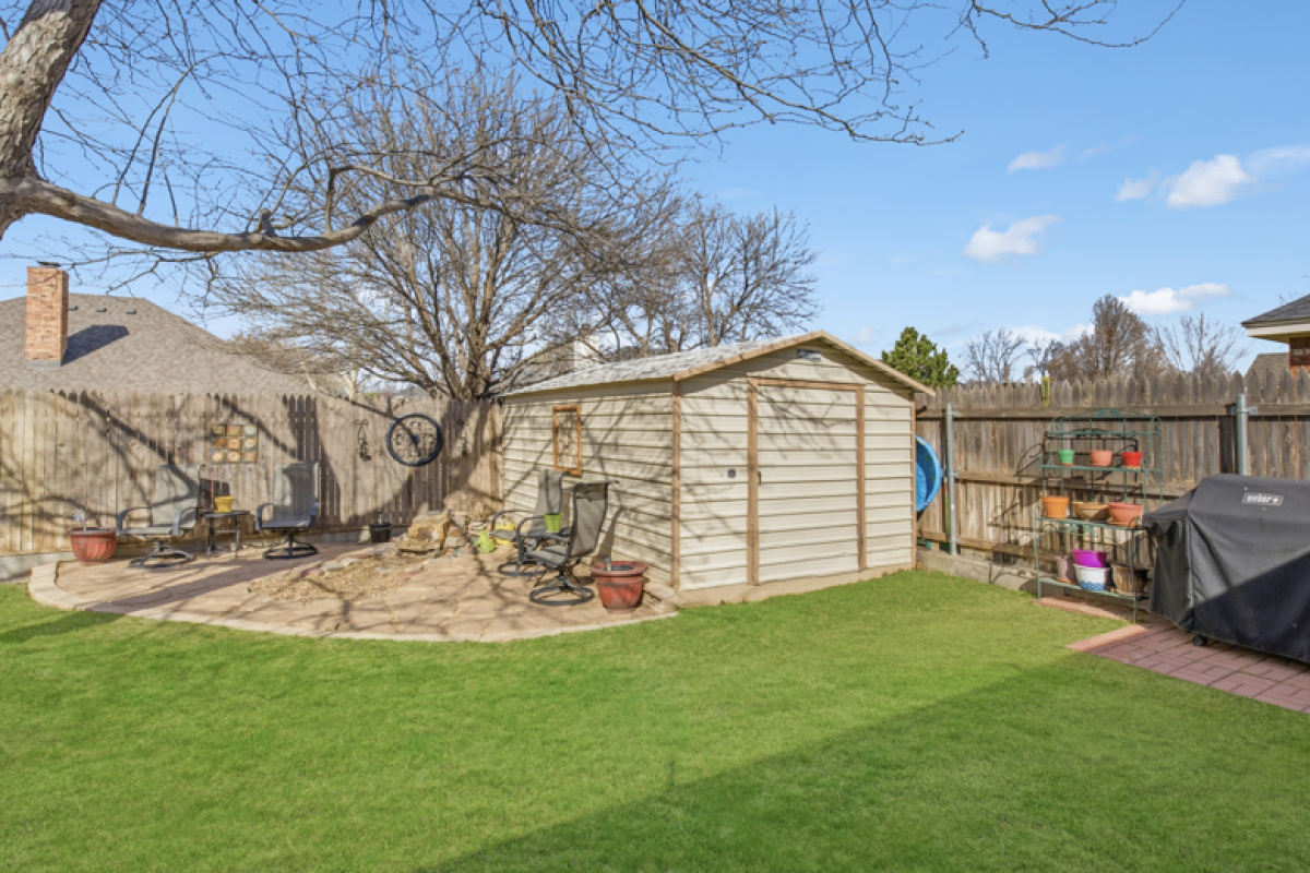 1912 Cherokee Trail, Dalhart, Texas 79022, 3 Bedrooms Bedrooms, ,2 BathroomsBathrooms,Single Family Home,Active Listings,Cherokee Trail,1186