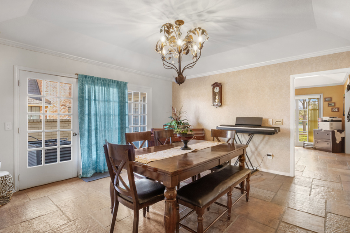 12 Southpark Dr, Dalhart, Texas 79022, 4 Bedrooms Bedrooms, ,4 BathroomsBathrooms,Single Family Home,Active Listings,Southpark Dr,1187