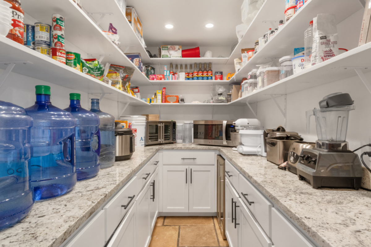 12 Southpark Dr, Dalhart, Texas 79022, 4 Bedrooms Bedrooms, ,4 BathroomsBathrooms,Single Family Home,Active Listings,Southpark Dr,1187