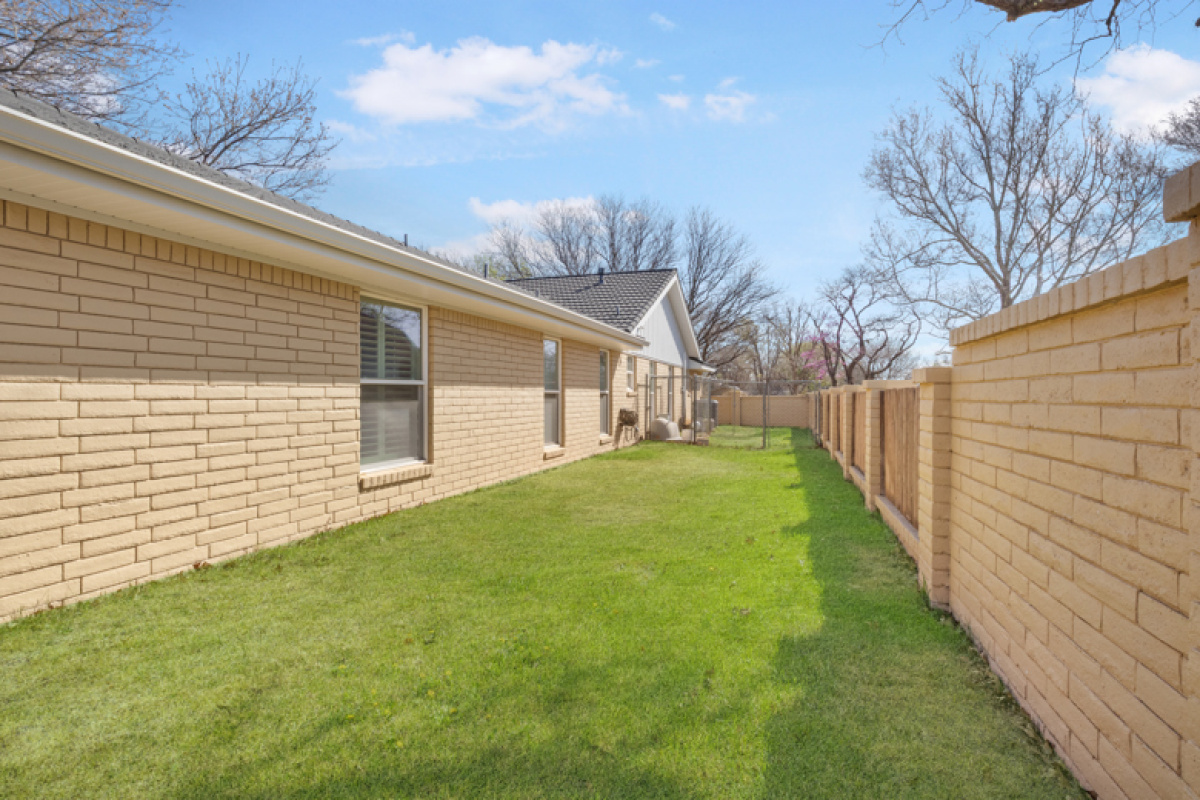 12 Southpark Dr, Dalhart, Texas 79022, 4 Bedrooms Bedrooms, ,4 BathroomsBathrooms,Single Family Home,Active Listings,Southpark Dr,1187