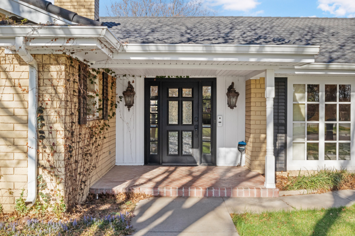 12 Southpark Dr, Dalhart, Texas 79022, 4 Bedrooms Bedrooms, ,4 BathroomsBathrooms,Single Family Home,Active Listings,Southpark Dr,1187