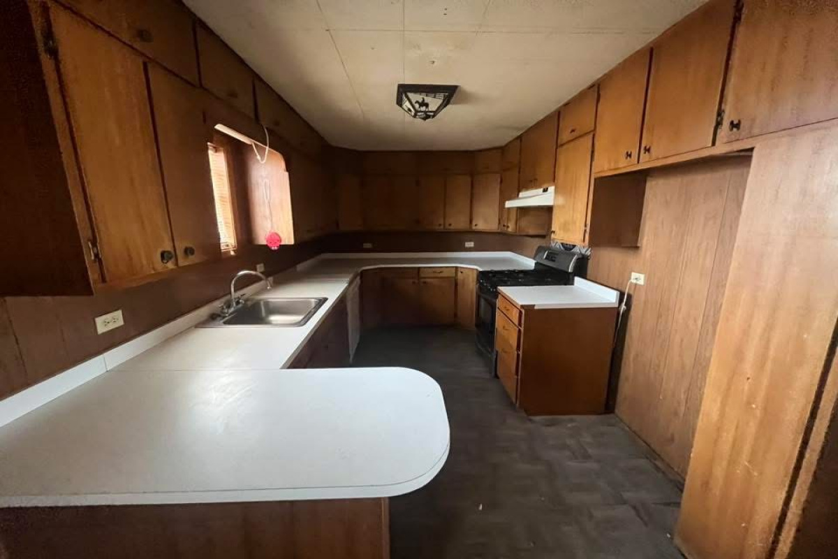 815 W Railroad Ave, Channing, Texas 79018, 4 Bedrooms Bedrooms, ,1 BathroomBathrooms,Single Family Home,Active Listings,W Railroad Ave,1191