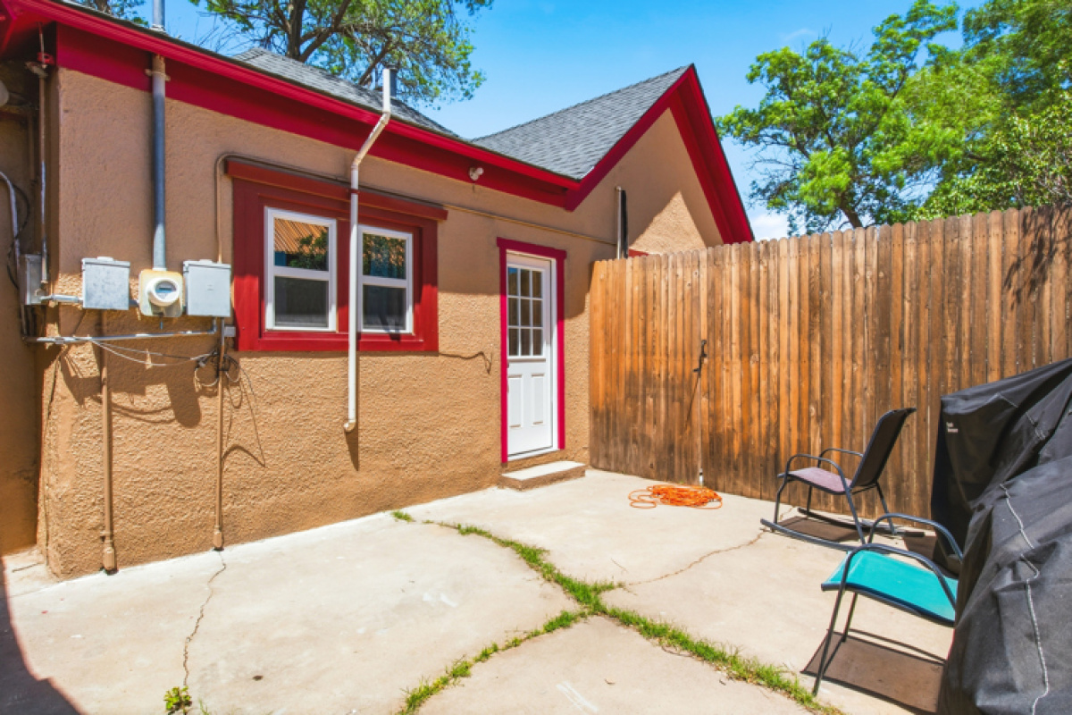 514 Keeler Ave, Dalhart, Texas 79022, 3 Bedrooms Bedrooms, ,1.75 BathroomsBathrooms,Single Family Home,Active Listings,Keeler Ave,1196