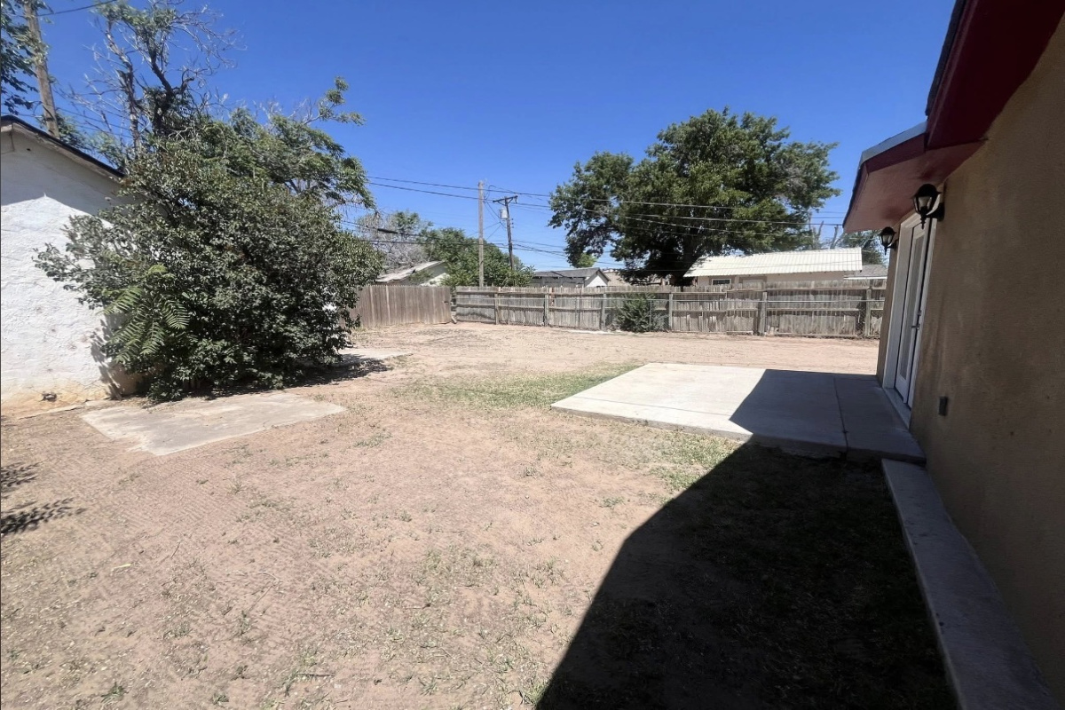 514 Keeler Ave, Dalhart, Texas 79022, 3 Bedrooms Bedrooms, ,1.75 BathroomsBathrooms,Single Family Home,Active Listings,Keeler Ave,1196