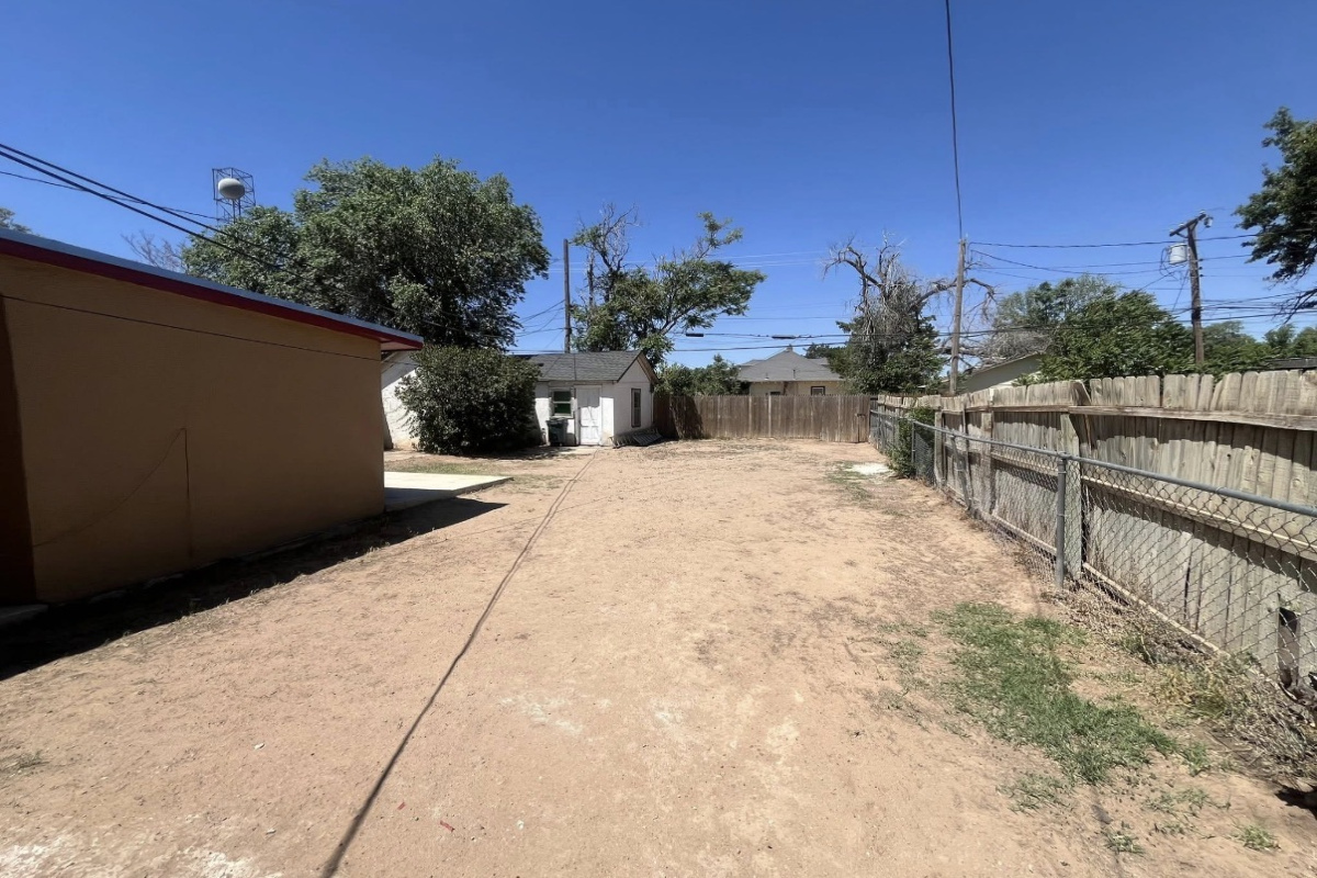 514 Keeler Ave, Dalhart, Texas 79022, 3 Bedrooms Bedrooms, ,1.75 BathroomsBathrooms,Single Family Home,Active Listings,Keeler Ave,1196